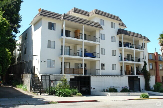 2732 Haste Street - 6