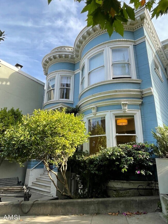 143 Buena Vista Ave East