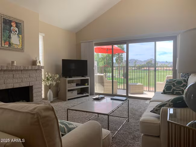 7356 N Vía Camello Del Norte Scottsdale, AZ 85258