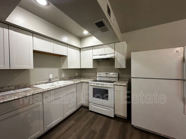 1421 E Fillmore St Phoenix, AZ 85006