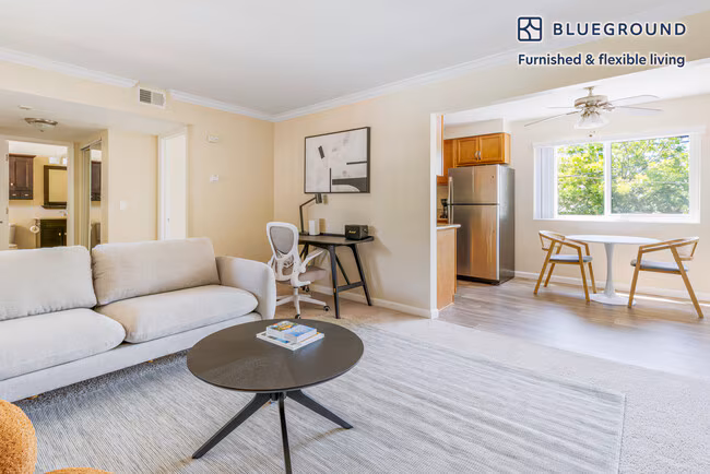 170 Locksunart Way Sunnyvale, CA 94087