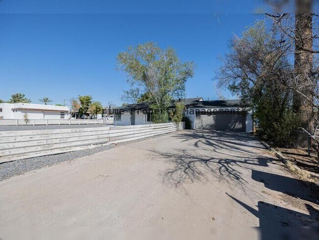 3018 E Virginia Ave Phoenix, AZ 85008