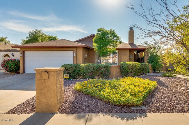 924 N 86th Way Scottsdale, AZ 85257