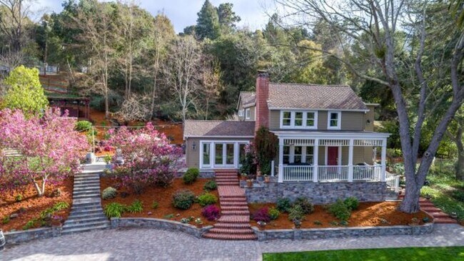 Stunning Craftsman Estate on 1 acre