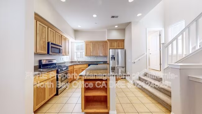 4042 Calloway Dr Santa Rosa, CA 95409