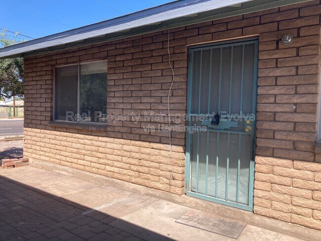 1905 N Center St Mesa, AZ 85201
