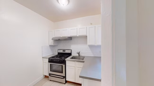 925 GEARY Apartments