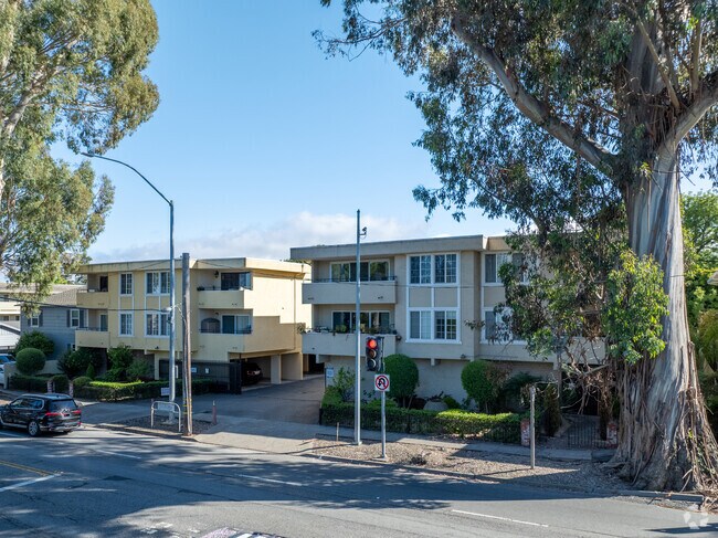 Camino Commons