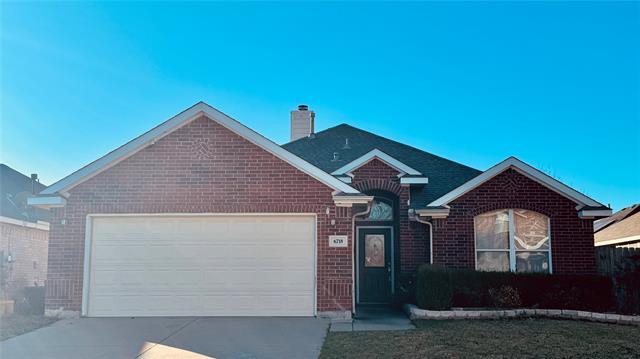 6718 Hillgreen Dr Arlington, TX 76002
