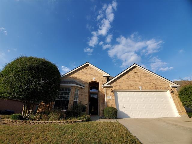 4017 Chinaberry Dr Garland, TX 75043