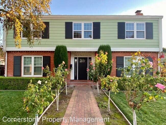 2236 Dianne Dr
