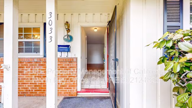 3033 Montgomery Dr Santa Rosa, CA 95405