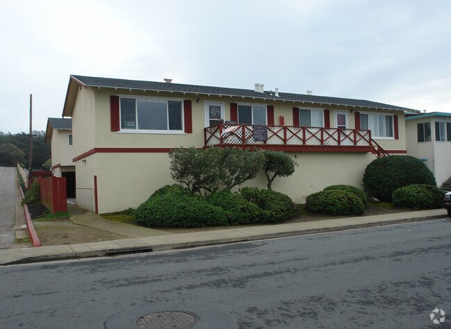 305 Esplanade
