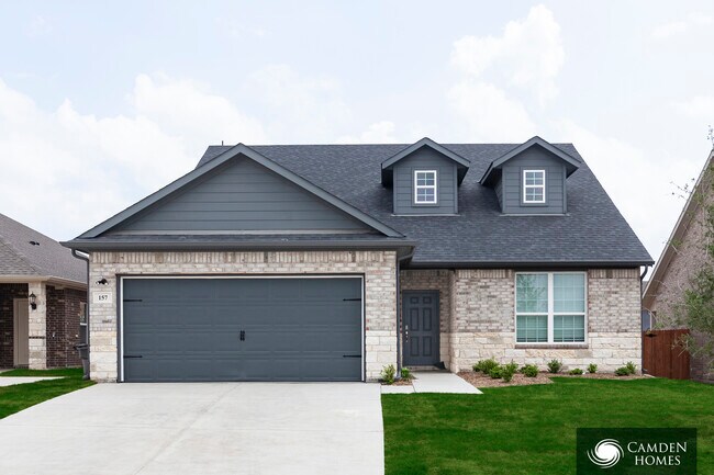 235 Village Dr Red Oak, TX 75154