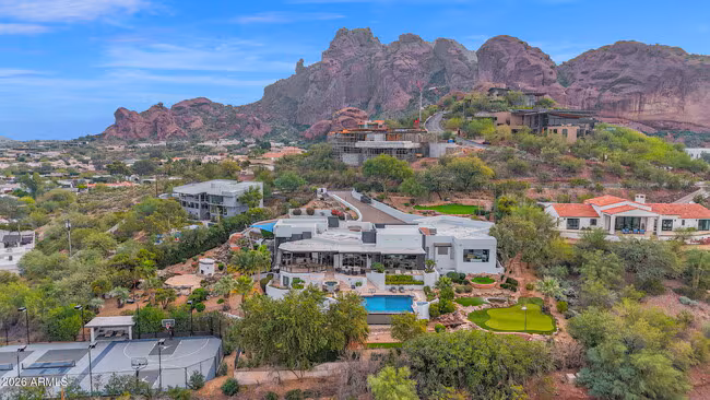 5632 Camelback Canyon Dr Phoenix, AZ 85018