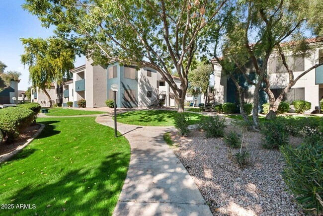 13625 S 48th St Phoenix, AZ 85044