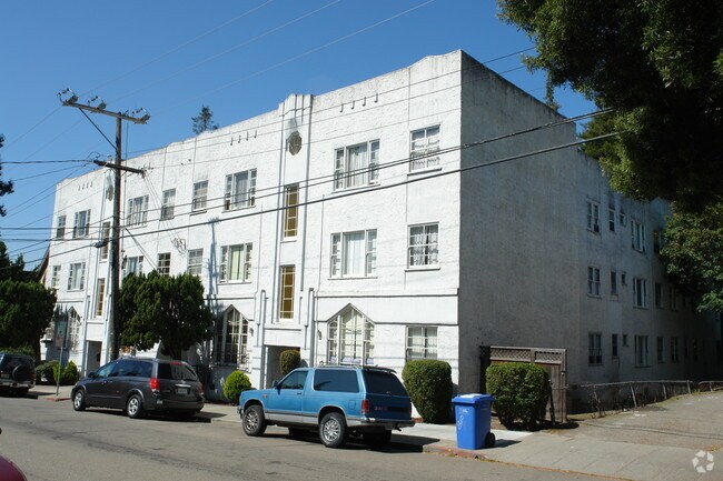 2514-2516 Piedmont Avenue, Berkeley (Apartment)