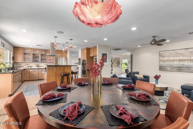 2909 E Las Rocas Dr Phoenix, AZ 85028
