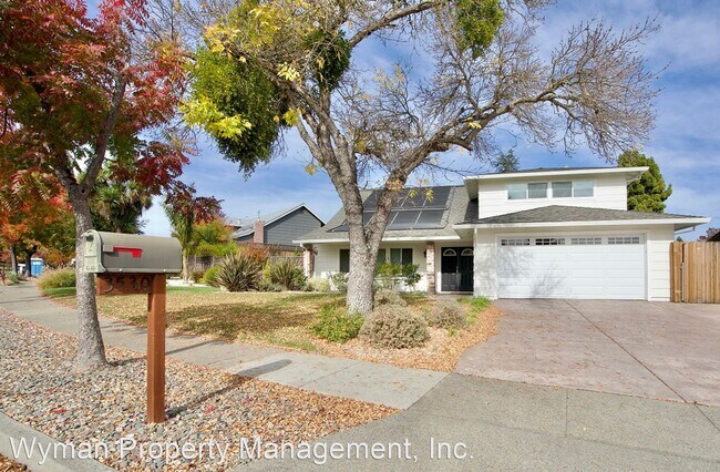 3530 Sandybrook Ln Napa, CA 94558