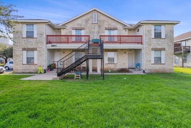 3301 El Salido Parkway
