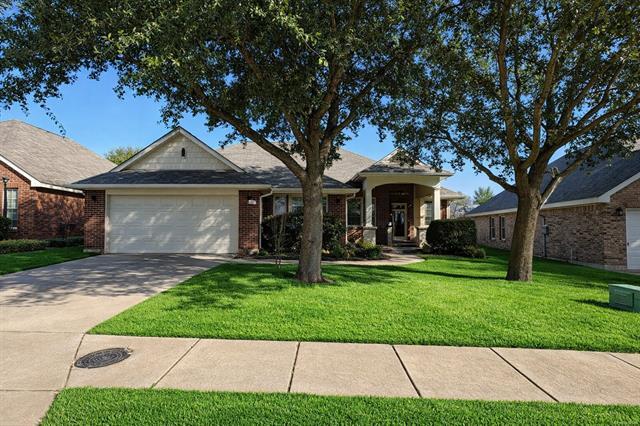 8530 Vista Grande Dr Dallas, TX 75249