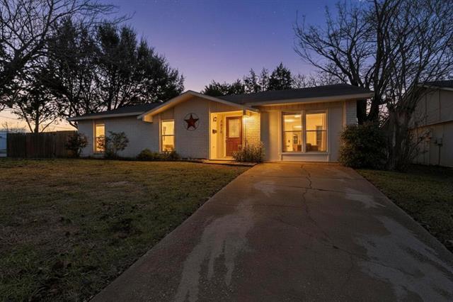 5516 Laredo Ln Garland, TX 75043