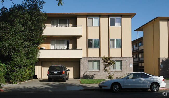 1228 Floribunda Avenue