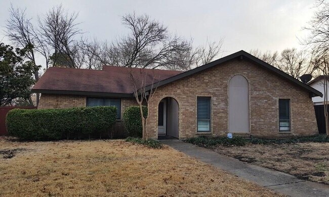 2812 Lemmontree Lane