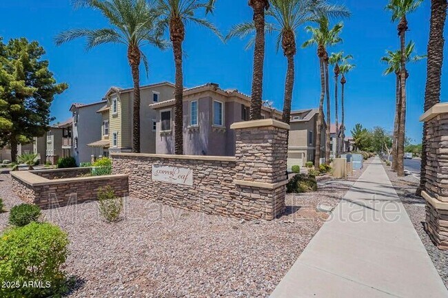 2271 E Hidalgo Ave Phoenix, AZ 85040