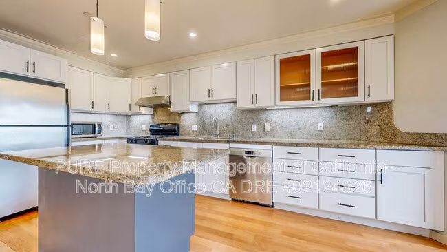 3051 San Bruno Ave San Francisco, CA 94134