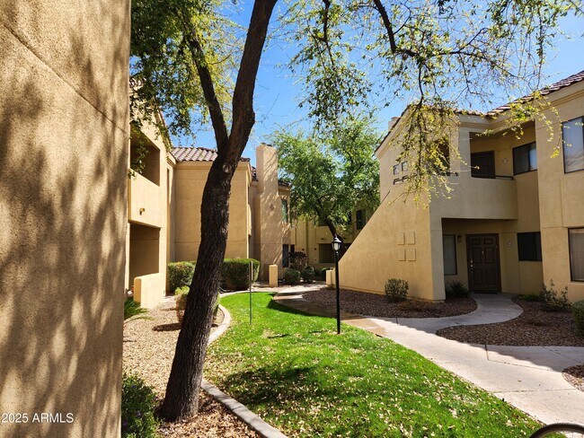 7575 E Indian Bend Rd Scottsdale, AZ 85250