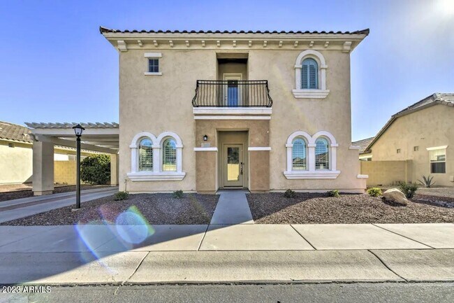 153 N Greenwood Mesa, AZ 85207