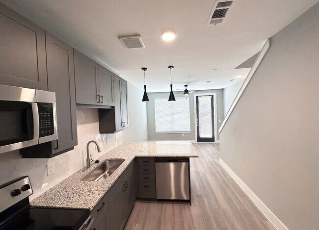 5005 E Parmer Ln Manor, TX 78653