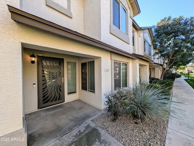 4114 E UNION HILLS Drive