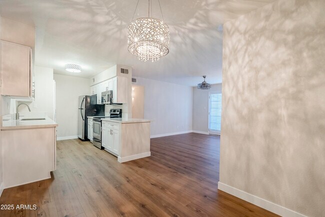5995 N 78th St Scottsdale, AZ 85250