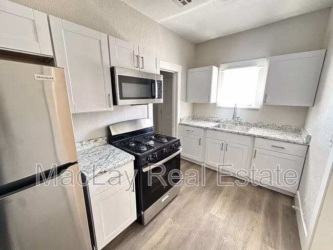 2032 W Adams St Phoenix, AZ 85009