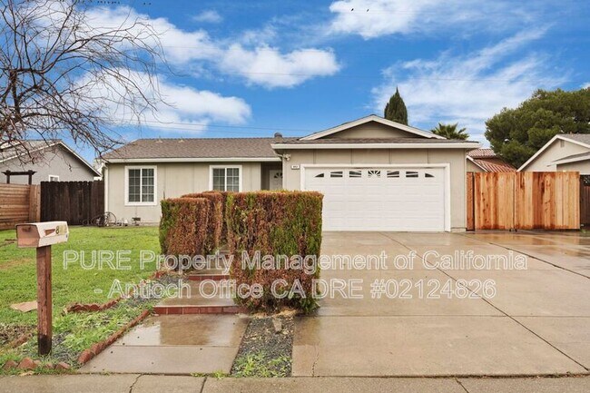 842 Carpetta Circle