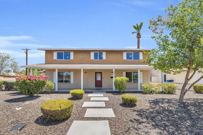 6 Bedrooms, 3 Bath, Pool CLOSE TO ASU (Rural Broadway)