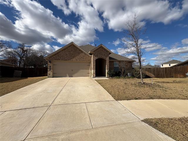 1904 Tawny Dr Denton, TX 76205