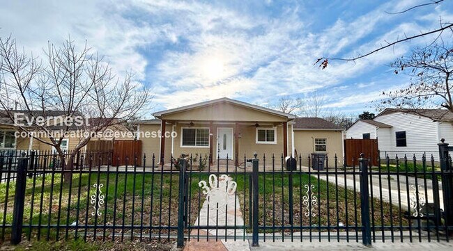3030 Anzio Dr Dallas, TX 75224