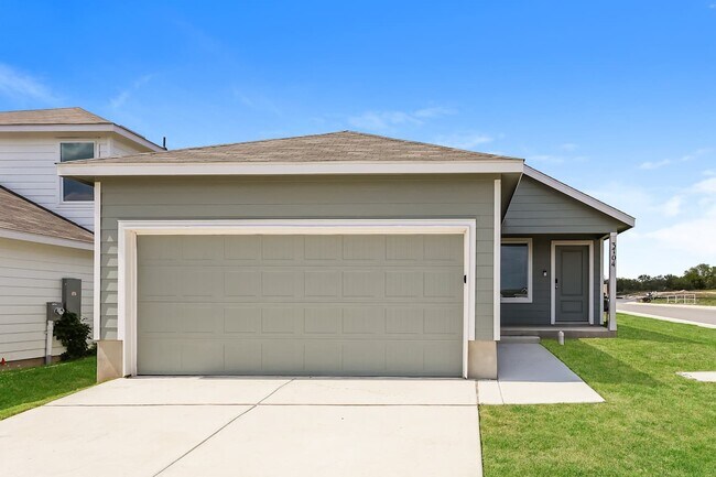 3704 Axis Hl St New Braunfels, TX 78132