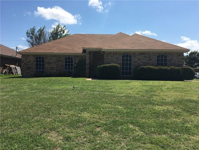 617 Parkview Dr - SFHT