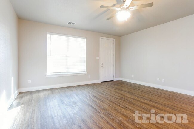 10381 Ft Ewell Trl Crowley, TX 76036