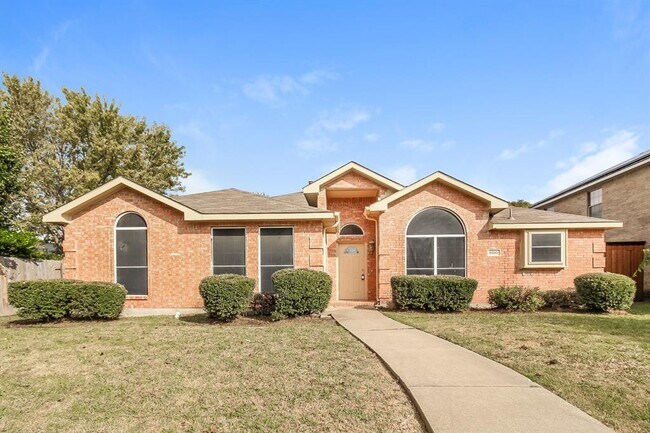 2310 Summit Dr