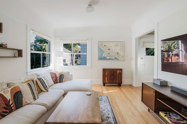 3791 Latimer Pl Oakland, CA 94609