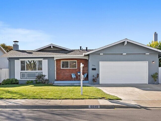 Perfect Shape Single Family Home in Dublin