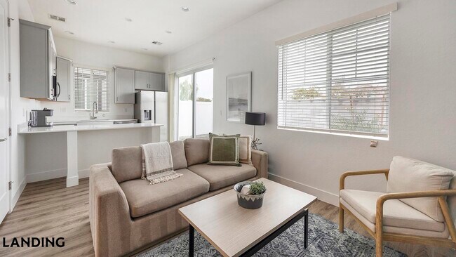 8200 W Encanto Blvd Phoenix, AZ 85035