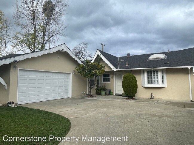 5584 Dartmouth Dr