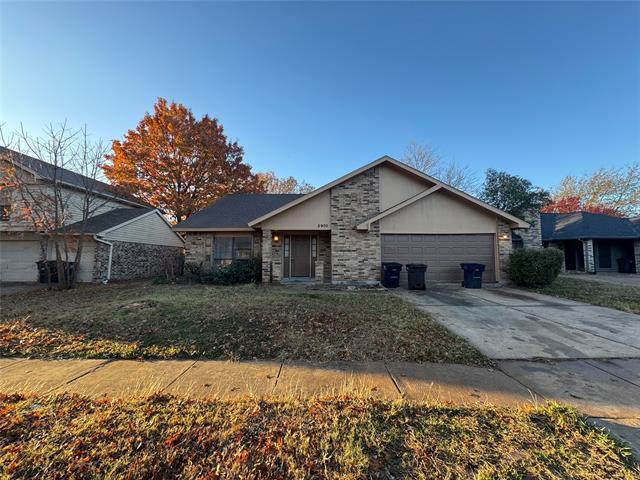 2905 Woodlark Drive