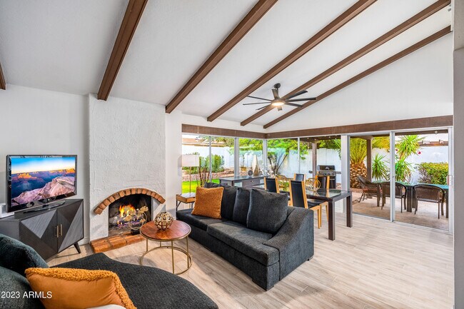 7733 E Hubbell St Scottsdale, AZ 85257